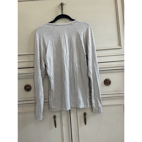 J. McLaughlin Beige White Geometric Pattern Button Sleeve Long sleeve Shirt Smal - Picture 4 of 6